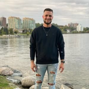 Meet your Posher, Troy